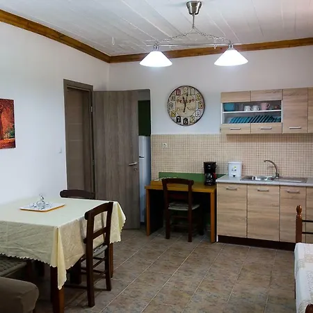 Apartment Dramoundana *